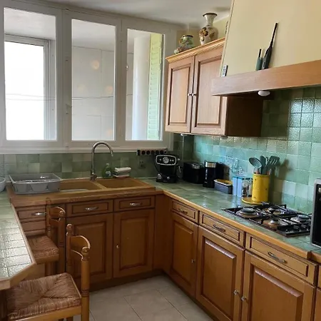 Flat In Centre Of ! Appartement *